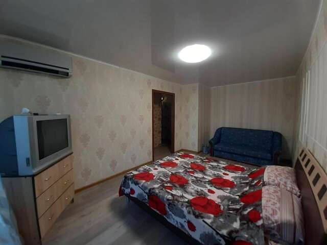 Апартаменты Apartment on Metalurhiv Кривой Рог-22