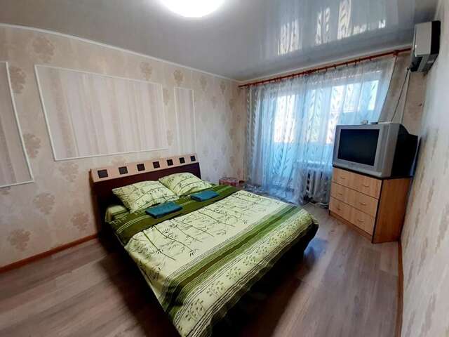 Апартаменты Apartment on Metalurhiv Кривой Рог-25